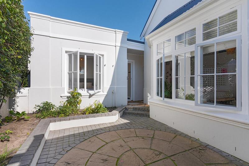 4 Bedroom Property for Sale in Steenberg Estate Western Cape